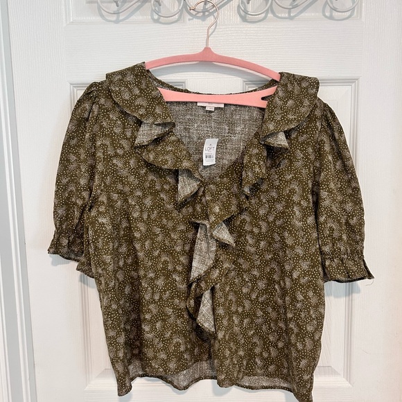 LOFT Tops - NWT LOFT Olive Green Ruffle Front Blouse Size L